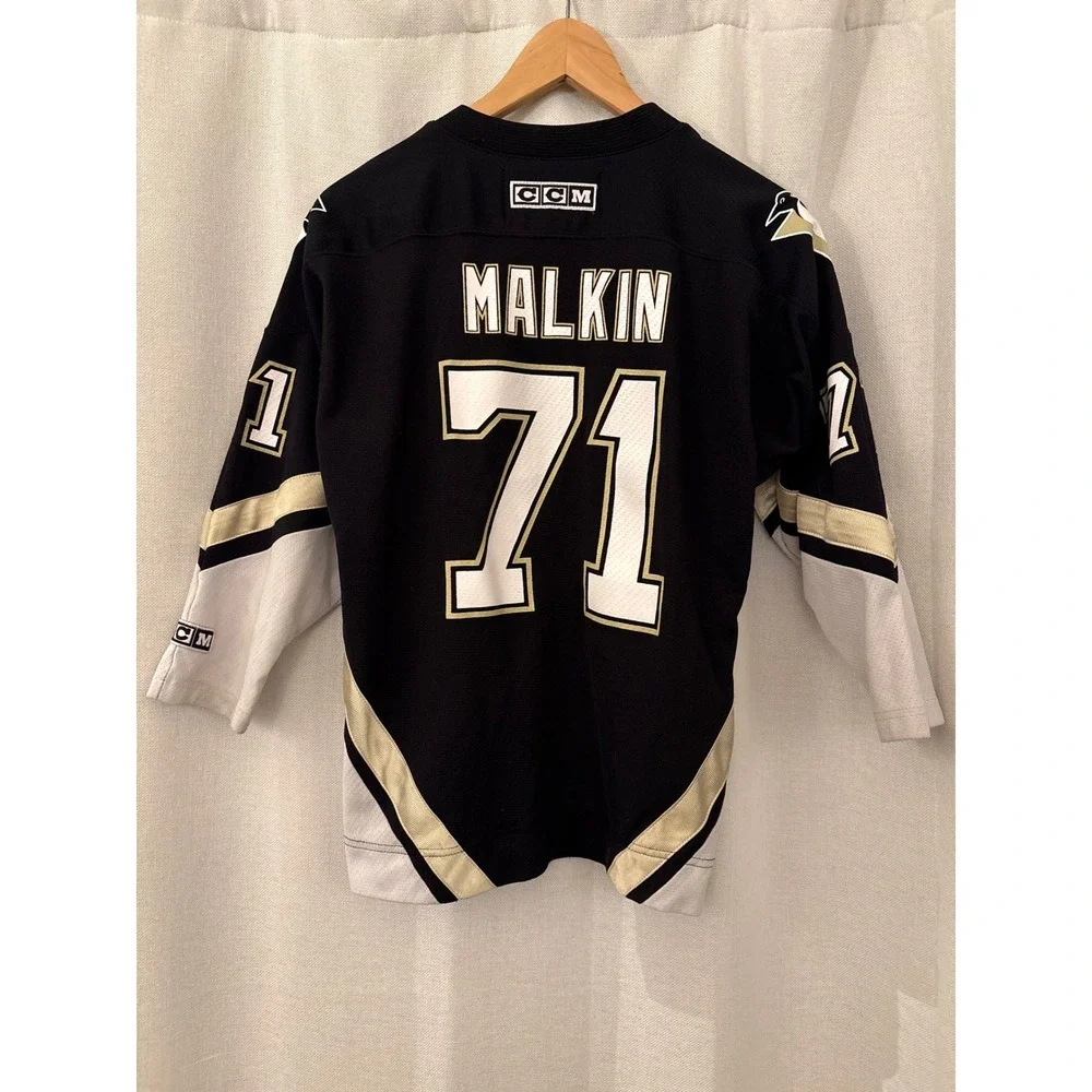 CCM Pittsburgh Penguins Evgeni Malkin 71 Hockey Jersey Youth L/XL Black Gold NHL